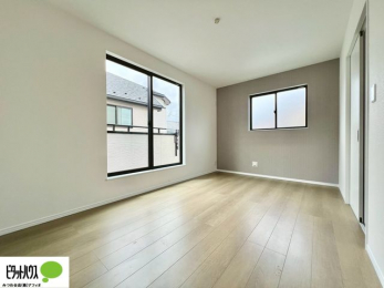 ���[�@����̏I���ɕv�w�ł������߂������Q���B�L���ɂ�Ƃ肪����A�Ƒ��̋C�z�������Ȃ������������x�߂���S�̃v���C�x�[�g��Ԃł��B