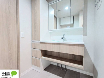 ���ʑ�E���ʏ��@�g���₷���V���v���Ȑ��ʉ��ϑ�B�����̎x�x�͂�������n�܂�܂��B