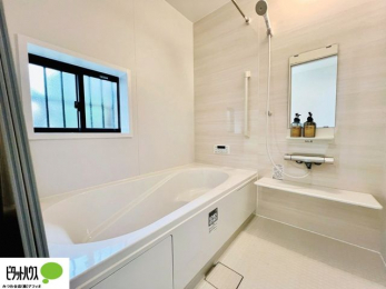 �����@�{�H��ʐ^�@�����̔�������Ă���闁���͍L�X�������B�x���͂��q�l�ƈꏏ�ɗV�тȂ������܂��ˁB
