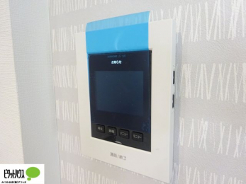 ���̑��@�{�H��ʐ^�F������Ԃ����S��TV���j�^�[�t���C���^�[�z��