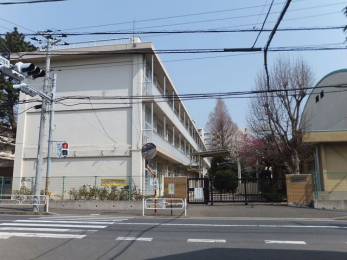 ���ӊ��@��t�s�������䏬�w�Z �k��9���B 700m
