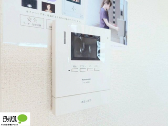 ���ӊ��@������Ԃ����S��TV���j�^�[�t���C���^�[�z��