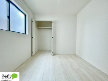 ���[�@���ꂼ��̂������Ɏ��[�X�y�[�X������̂Ńv���C�x�[�g�ȉו����g�߂ɒu�����Ƃ��ł��܂��B