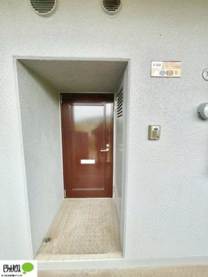 ���ց@���փh�A