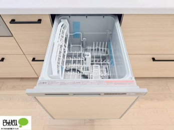 �L�b�`���@�H��̕Еt�����T�|�[�g���Ă����H��@���W�������B��Ԃ����炵�����̕�炵�ɂ�Ƃ�������炵�܂��B