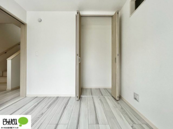 �o���R�j�[�@�����Ղ���[�ł����������ꂢ�ɕЕt���܂��B