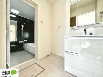 ���ʑ�E���ʏ��@�g���₷���V���v���Ȑ��ʉ��ϑ�B�����̎x�x�͂�������n�܂�܂��B