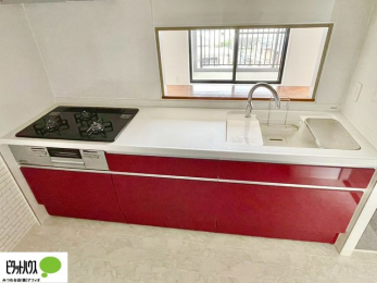 �L�b�`���@�s�J�s�J�̃L�b�`���͖����̂��������y�������Ă���܂��ˁB