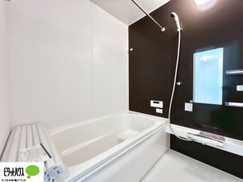 �����@�����̔�������Ă����o�X���[���͍L�X�������B�x���͂��q�l�ƈꏏ�ɗV�тȂ������܂��ˁB