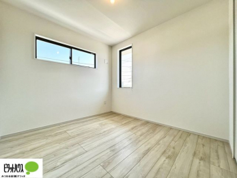 ���̑����ρ@2�ʍ̌��Ŗ��邭�A���ʂ��̗ǂ��������ł��B