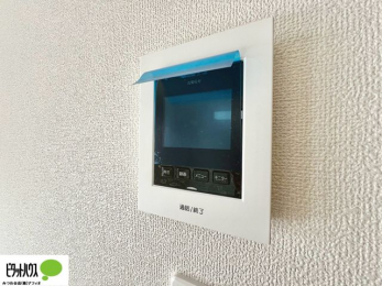 ���̑��@������Ԃ����S��TV���j�^�[�t���C���^�[�z��