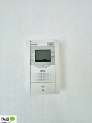���̑��@������Ԃ����S��TV���j�^�[�t���C���^�[�z��