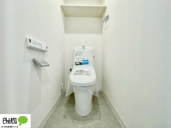 �g�C���@�E�H�V�����b�g�g�C�������B