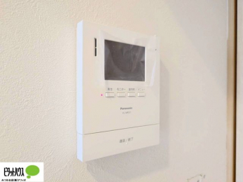 ���̑��@������Ԃ����S��TV���j�^�[�t���C���^�[�z��