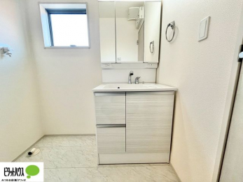 ���ʑ�E���ʏ��@�{�H��ʐ^�@�g���₷���V���v���Ȑ��ʉ��ϑ�B�����̎x�x�͂�������n�܂�܂��B