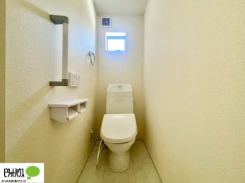 �g�C���@1�E2�K�E�H�V�����b�g�g�C�������B