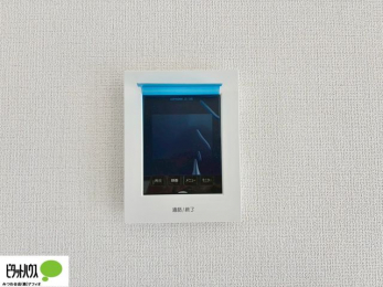���̑��@������Ԃ����S��TV���j�^�[�t���C���^�[�z��