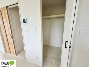 �L�b�`���@���r���O���̎��[�X�y�[�X�͂Ƃ��Ă����肪�����ł��B