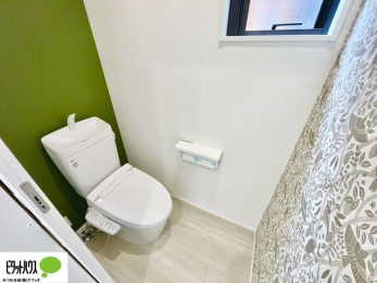 �g�C���@�E�H�V�����b�g�g�C�������B