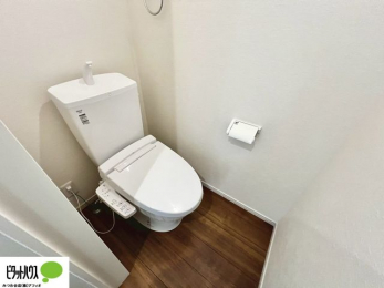 �g�C���@�{�H��ʐ^�@1�E2�K�E�H�V�����b�g�g�C�������B