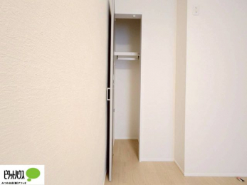 ���[�@���ꂼ��̂������Ɏ��[�X�y�[�X������̂Ńv���C�x�[�g�ȉו����g�߂ɒu�����Ƃ��ł��܂��B