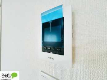���̑��@�{�H��ʐ^�@������Ԃ����S��TV���j�^�[�t���C���^�[�z��