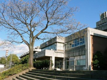 ���ӊ��@���q�s���@�Ԗ�䏬�w�Z �k��16���B 1210m