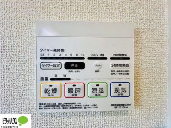 ���̑��@�{�H��ʐ^�@24���Ԋ��C�E���C�E�����E�����E�g�[�t��