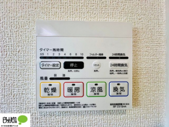 ���̑��@�{�H��ʐ^�@24���Ԋ��C�E���C�E�����E�����E�g�[�t��