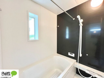 �����@�����̔�������Ă����o�X���[���͍L�X�������B�x���͂��q�l�ƈꏏ�ɗV�тȂ������܂��ˁB