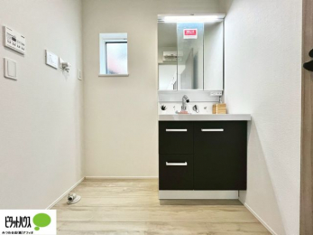 ���ʑ�E���ʏ��@�{�H��ʐ^�@�g���₷���V���v���Ȑ��ʉ��ϑ�B�����̎x�x�͂�������n�܂�܂��B