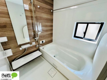 �����@�{�H��ʐ^�@�����̔�������Ă���闁���͍L�X�������B�x���͂��q�l�ƈꏏ�ɗV�тȂ������܂��ˁB