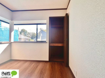 ���[�@���ꂼ��̂������Ɏ��[�X�y�[�X������̂Ńv���C�x�[�g�ȉו����g�߂ɒu�����Ƃ��ł��܂��B