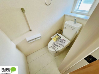 �g�C���@�{�H��ʐ^�@1�E2�K�E�H�V�����b�g�g�C�������B