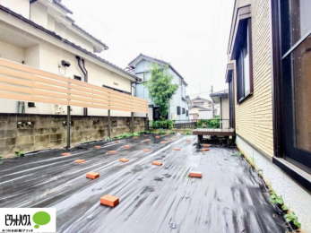 �@�y���ݍL���邨��B