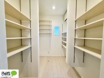 �L�b�`���@��������̐H���i����H��ۊǂ��鎖���ł���p���g���[�B�֗��ȉ��I�t���ł��B