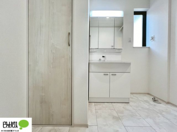 ���ʑ�E���ʏ��@�{�H��ʐ^�@�g���₷���V���v���Ȑ��ʉ��ϑ�B�����̎x�x�͂�������n�܂�܂��B