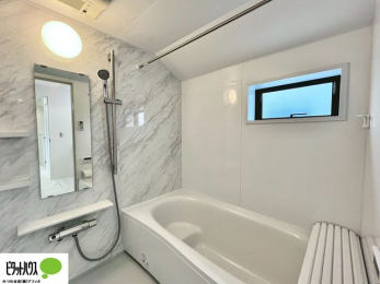 �����@�{�H��ʐ^�@�����̔�������Ă���闁���͍L�X�������B�x���͂��q�l�ƈꏏ�ɗV�тȂ������܂��ˁB