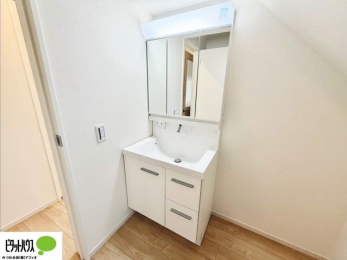 ���ʑ�E���ʏ��@�{�H��ʐ^�F�V�����[�t���O�ʋ����ʑ�B�֗��Ȏ��[�I�Ń^�I���⏬�����X�b�L���B