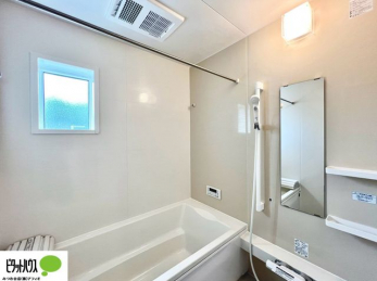 �����@�{�H��ʐ^�F�����̔�������Ă����o�X���[���͍L�X�������B�x���͂��q�l�ƈꏏ�ɗV�тȂ������܂��ˁB