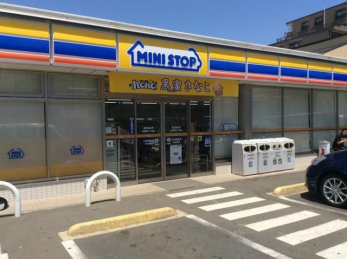���ӊ��@�~�j�X�g�b�v�O����4���ړX �k��2���B 150m