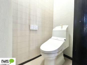 �g�C���@�E�H�V�����b�g�g�C�������B