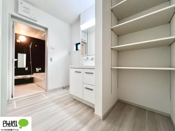 ���ʑ�E���ʏ��@�{�H��ʐ^�F�g���₷���V���v���Ȑ��ʉ��ϑ�B�����̎x�x�͂�������n�܂�܂��B