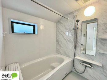 �����@�{�H��ʐ^�@�����̔�������Ă���闁���͍L�X�������B�x���͂��q�l�ƈꏏ�ɗV�тȂ������܂��ˁB
