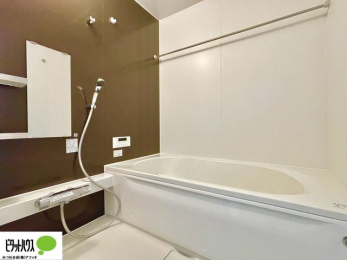 �����@�{�H��ʐ^�F1���̔�����������x���̓��͂��q�l�Ƃ̃R�~���j�P�[�V�����̏�Ƃ���